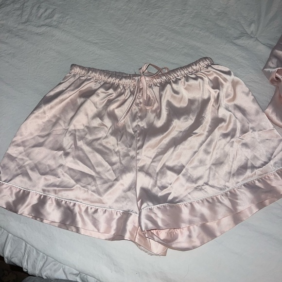 Light Pink Feather Satin Pajama short set - Picture 4 of 5